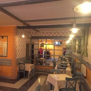 Ресторан доставки пиццы и стейков + кафе в элитном жилом комплексе