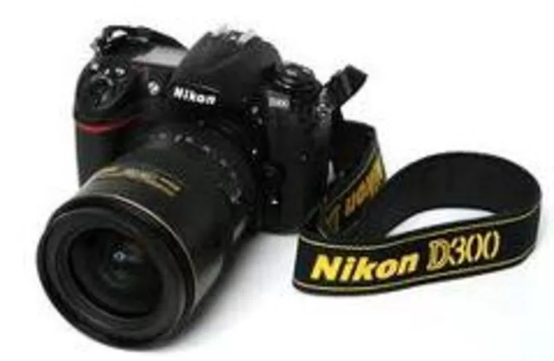 Nikon D700 Digital SLR Camera with Nikon AF-S VR 24-120mm lens 3