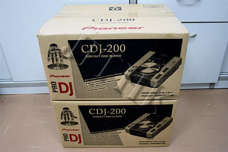 2 x Pioneer CDJ-200 CD/MP3 Player Pro DJ Gear CDJ200