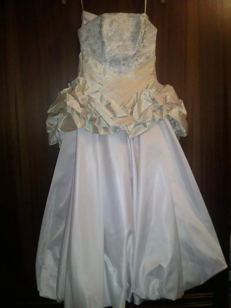 Шикарное Свадебное Платье  2