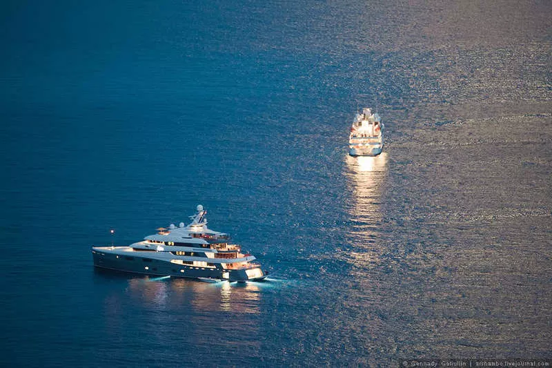 Моторные Яхты  на Средиземном море  ( Бизнес-Туризм ) в ИСПАНИИ +++ 4