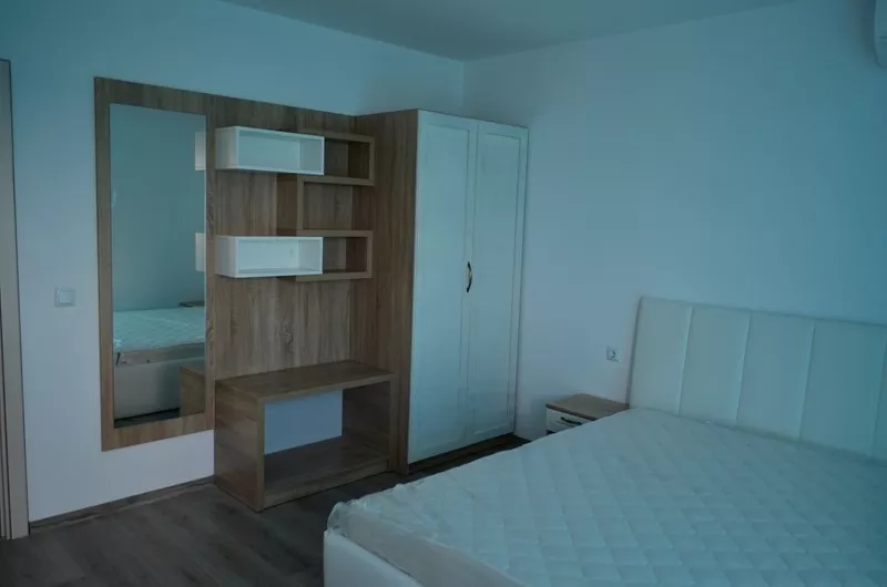 Болгария,  личный этаж с чипированным лифтом: две 3-комнатные квартиры. 8